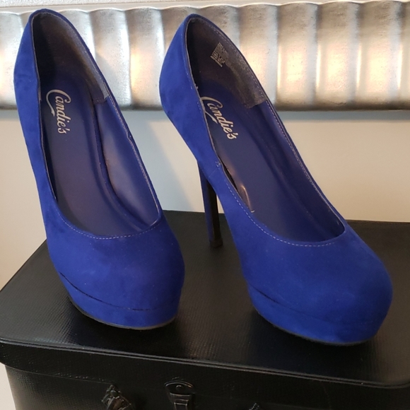 Candie's Shoes - 2/$20 EUC Candie's Cabela Blue Platform Heels